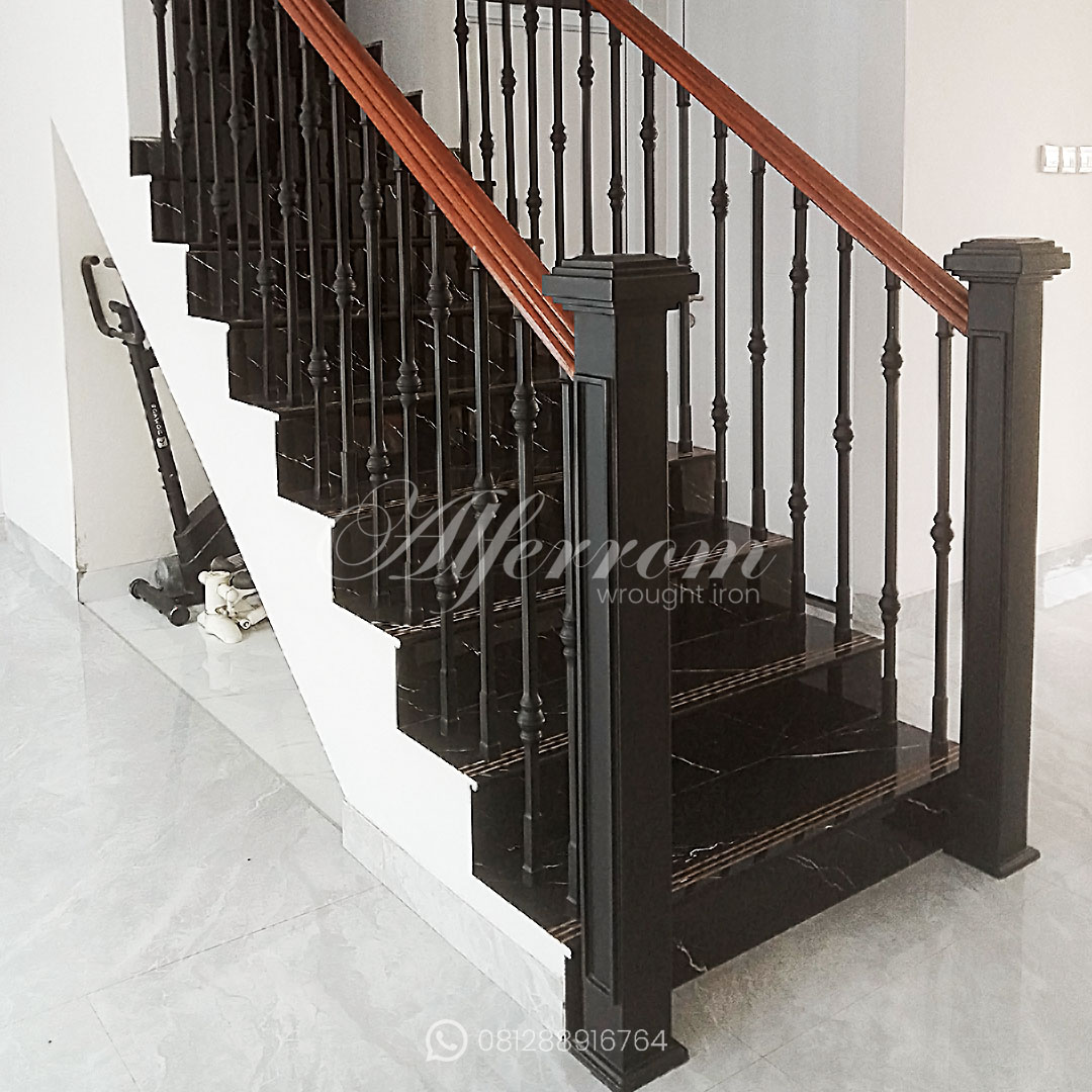 Railing Tangga Modern